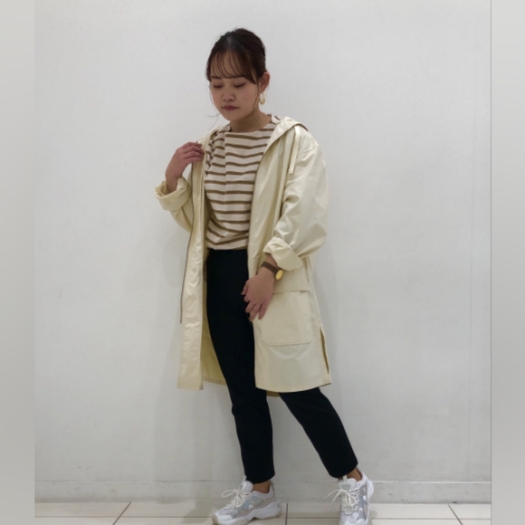 Uniqlo - U Hooded Coat Lightweight Parka Jacket, XS, Creamy White - Picture 3 of 6